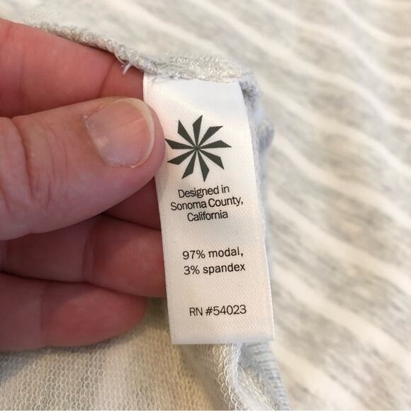 Athleta oatmeal white striped knit tunic asymmetrical hem dress size Medium - Picture 13 of 14